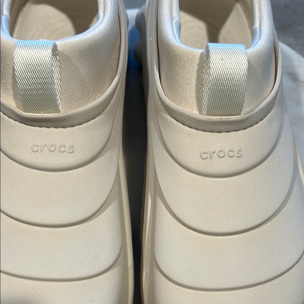 CROCS Tundra Echo Trainer’s Off-White unisex size M10  W12 - Picture 2 of 11